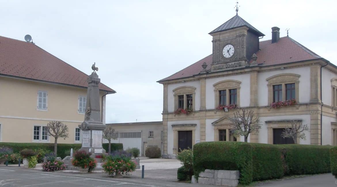 Mairie et école Goux